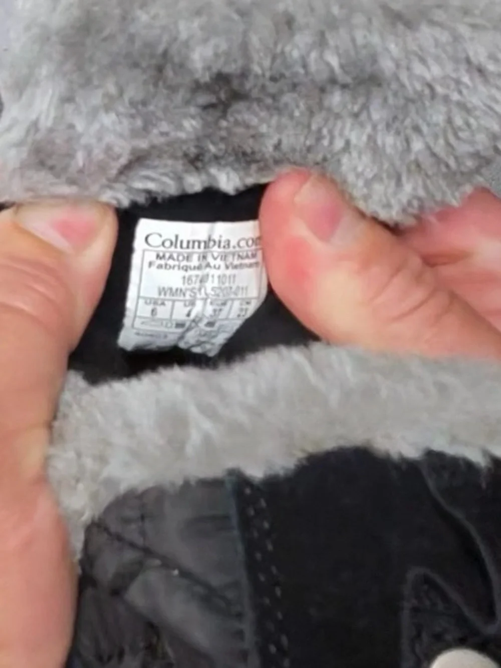 Columbia Black Quilted Faux Fur Lined Winter Boots